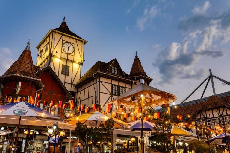 Quartos Proximos A Oktoberfest, Em בלומנאו מראה חיצוני תמונה