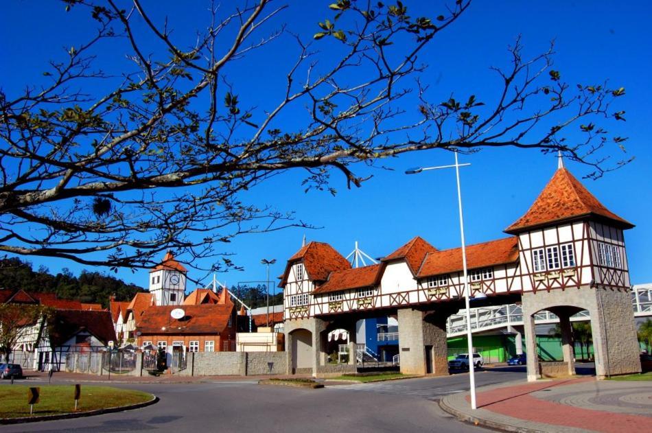 Quartos Proximos A Oktoberfest, Em בלומנאו מראה חיצוני תמונה