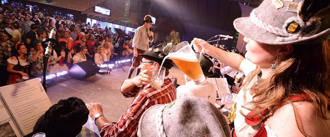Quartos Proximos A Oktoberfest, Em בלומנאו מראה חיצוני תמונה